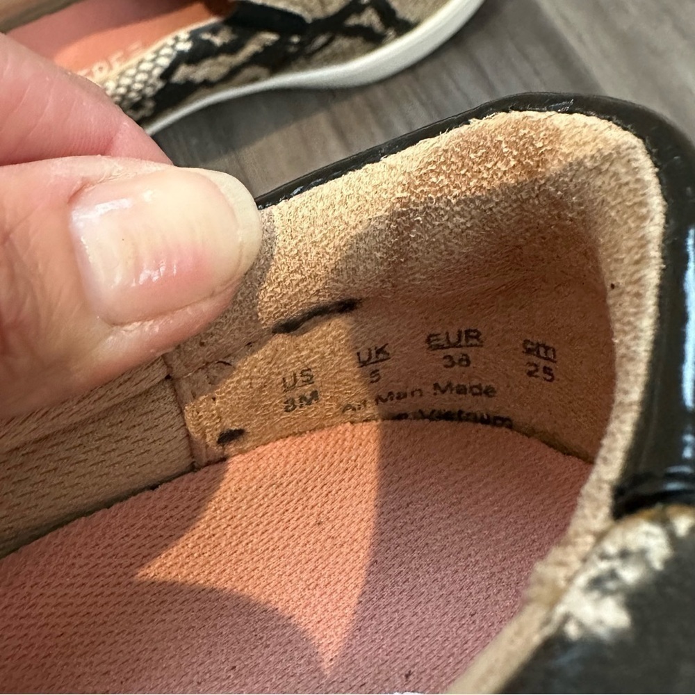 DR. SCHOLL'S Comfort Madison Animal Print Slip On Flats Sneakers Size 8 - Picture 10 of 12